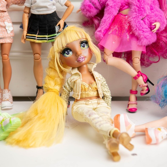 Rainbow High Dolls Lot of 11 : Vibrant Colorful Collection Toys - Picture 8 of 14